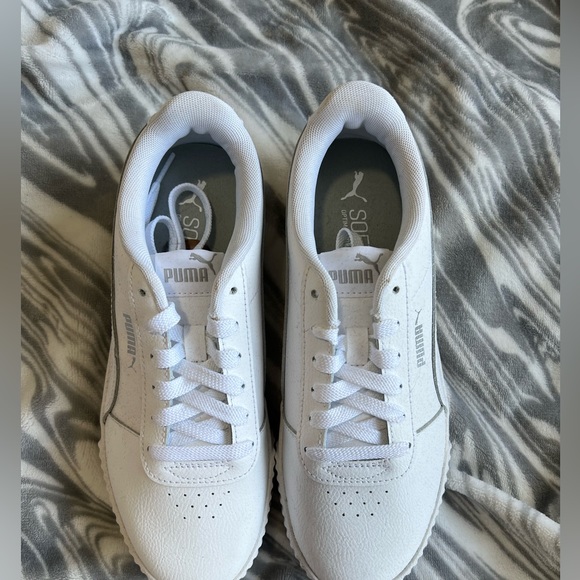 Puma Sneakers - Picture 1 of 3